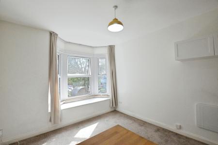 1 bedroom Flat to let in 23 Granville Road, St Albans, AL1