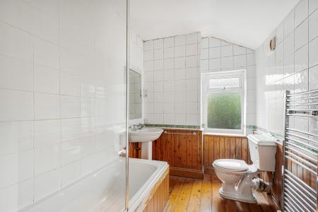 2 bedroom Detached house for sale in Culver Road, St Albans, AL1