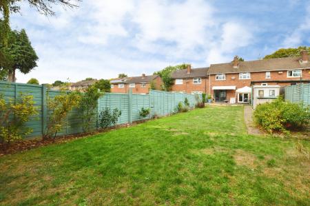 3 bedroom House to let in Batchwood Drive, St Albans, AL3