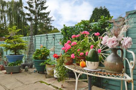 3 bedroom House to let in Batchwood Drive, St Albans, AL3