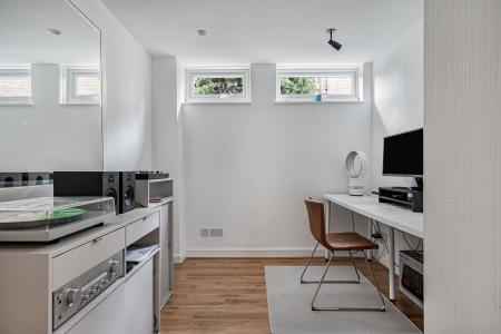 4 bedroom Town house for sale in Abbots Park, St Albans, AL1