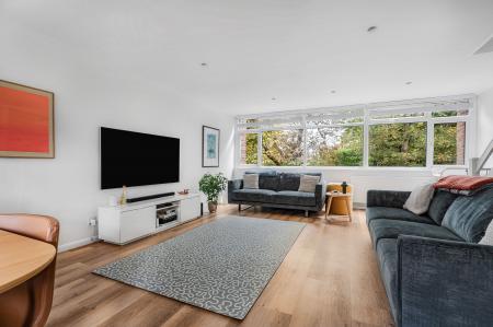 4 bedroom Town house for sale in Abbots Park, St Albans, AL1