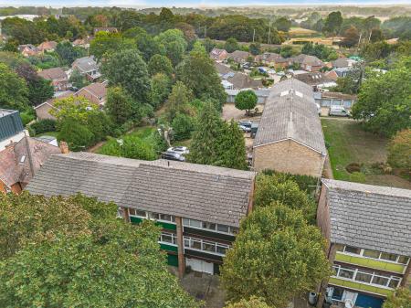 4 bedroom Town house for sale in Abbots Park, St Albans, AL1