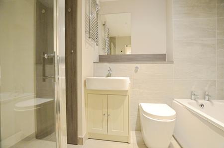 2 bedroom Flat to let in Ramsbury Road, St Albans, AL1