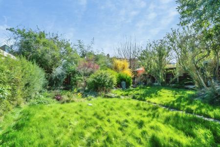 3 bedroom Detached house to let in Wellington Road, St Albans, AL1