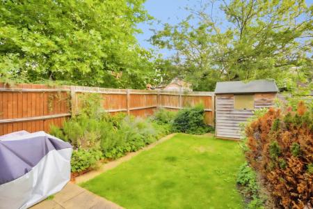 1 bedroom Semi-detached house for sale in Wilstone Drive, Jersey Farm, St Albans, AL4