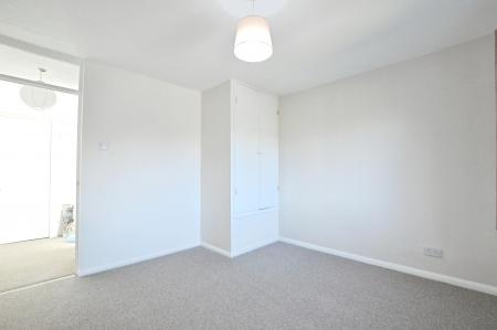1 bedroom Semi-detached house for sale in Wilstone Drive, Jersey Farm, St Albans, AL4