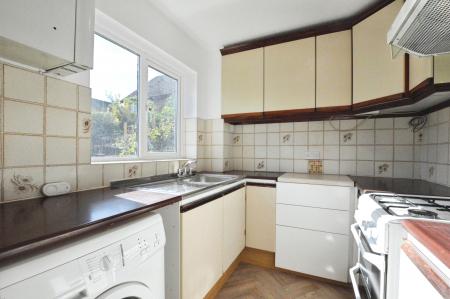 1 bedroom Semi-detached house for sale in Wilstone Drive, Jersey Farm, St Albans, AL4
