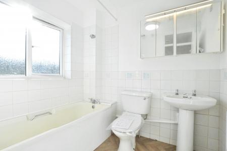 1 bedroom Semi-detached house for sale in Wilstone Drive, Jersey Farm, St Albans, AL4