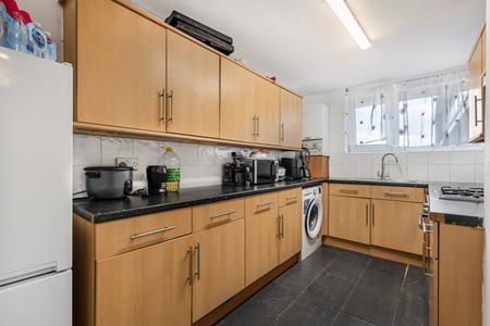 2 bedroom Flat for sale in Belmont Court Belmont Hill, St Albans, AL1