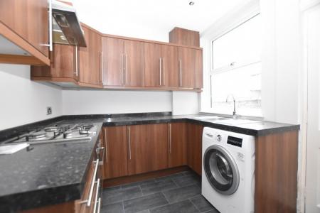 2 bedroom Terraced House for sale in Ashfields New Road, Newcastle-under-Lyme, ST5