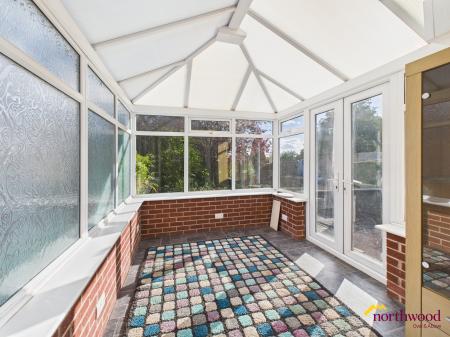 2 bedroom Bungalow for sale in Coyney Grove, Weston Coyney, ST3