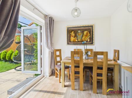 3 bedroom Semi-detached house for sale in Philip Clarke Drive, Basford Newcastle under Lyme, ST4