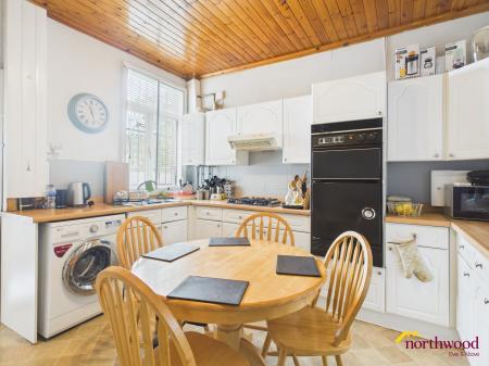 2 bedroom Terraced House for sale in Selwyn Street, Stoke-on-Trent, ST4