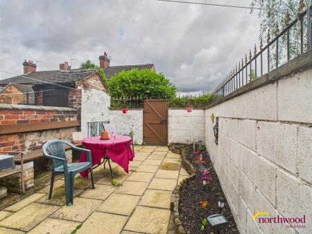 2 bedroom Terraced House for sale in Selwyn Street, Stoke-on-Trent, ST4