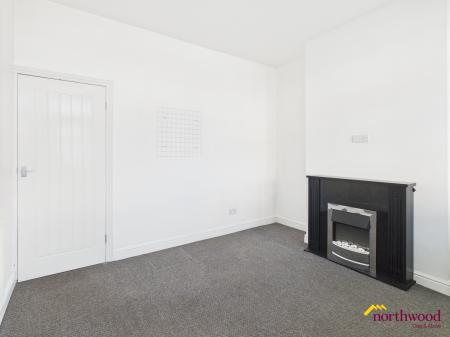 2 bedroom Terraced House for sale in Victoria Street, stoke on trent, ST4