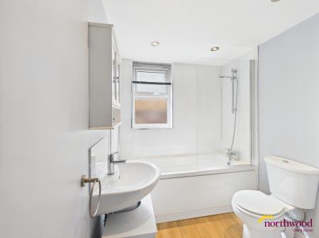 2 bedroom Terraced House for sale in Victoria Street, stoke on trent, ST4