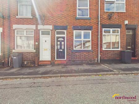 2 bedroom Terraced House for sale in Victoria Street, stoke on trent, ST4