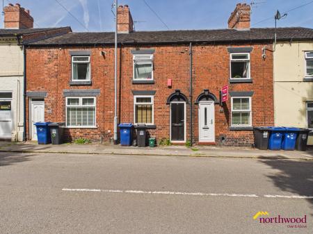2 bedroom Terraced House to let in Church Street, Silverdale, ST5