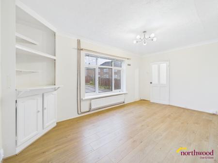 3 bedroom Semi-detached house for sale in Thornhill Rd, stoke on trent, ST2