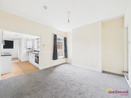 2 bedroom Semi-detached house for sale in Meir Road, Meir, Stoke-on-Trent, ST3