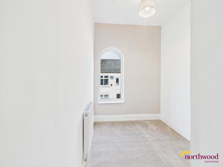 4 bedroom End of terrace house for sale in Oriel Street, Stoke-on-Trent, ST4