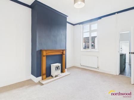 4 bedroom End of terrace house for sale in Oriel Street, Stoke-on-Trent, ST4