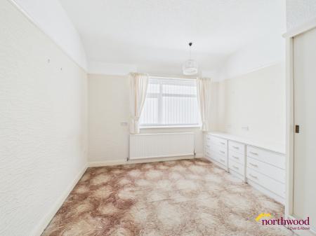 3 bedroom Town house for sale in Barnfield Road, Burslem, ST6