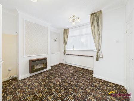 3 bedroom Town house for sale in Barnfield Road, Burslem, ST6