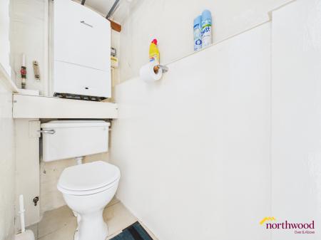 3 bedroom Town house for sale in Barnfield Road, Burslem, ST6