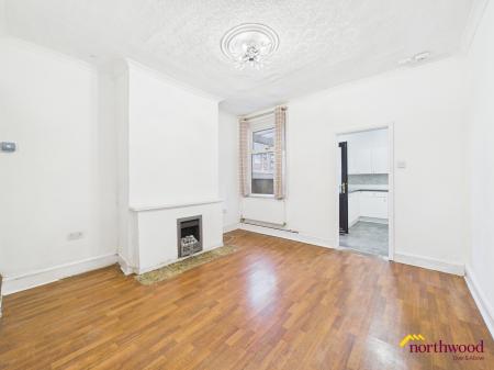 2 bedroom Terraced House for sale in Hartshill Rd, Hartshill, Hartshill, ST4