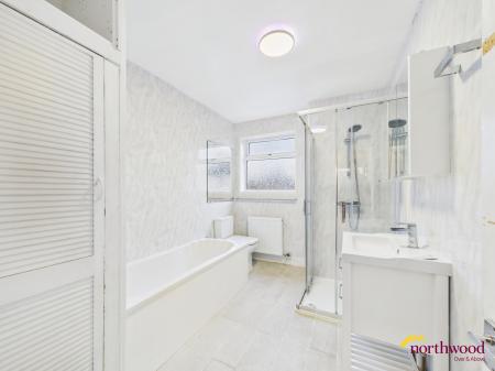 2 bedroom Terraced House for sale in Hartshill Rd, Hartshill, Hartshill, ST4