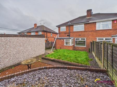 3 bedroom Semi-detached house to let in Courtway Drive, Sneyd Green, Stoke-on-Trent, ST1