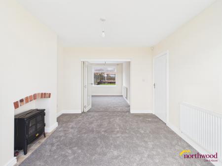 3 bedroom Semi-detached house to let in Courtway Drive, Sneyd Green, Stoke-on-Trent, ST1