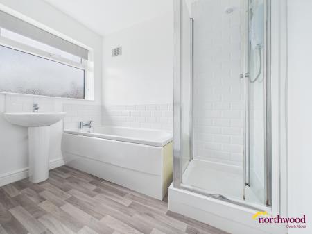 3 bedroom Semi-detached house to let in Courtway Drive, Sneyd Green, Stoke-on-Trent, ST1