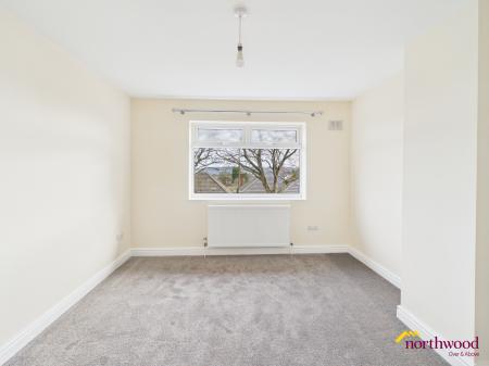 3 bedroom Semi-detached house to let in Courtway Drive, Sneyd Green, Stoke-on-Trent, ST1