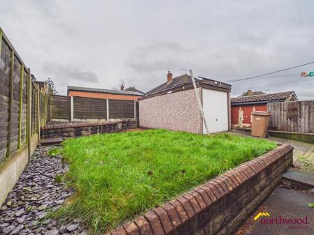 3 bedroom Semi-detached house to let in Courtway Drive, Sneyd Green, Stoke-on-Trent, ST1