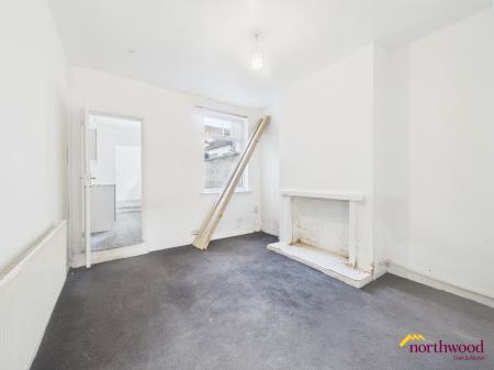 4 bedroom Terraced House for sale in Nash Peake Street, Tunstall, ST6