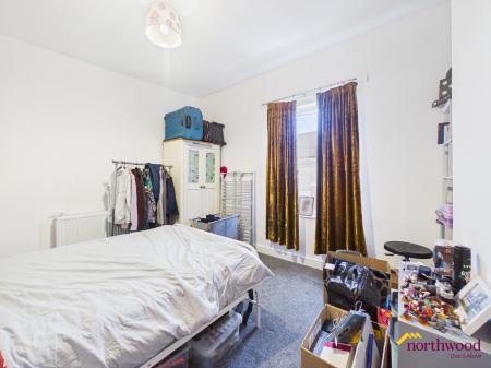 2 bedroom Terraced House for sale in Burnham St, Longton, ST4