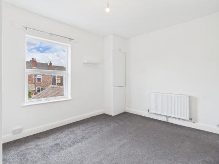 2 bedroom Terraced House for sale in Burnham St, Longton, ST4