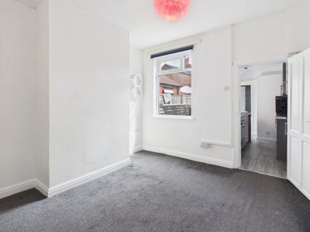 2 bedroom Terraced House for sale in Burnham St, Longton, ST4