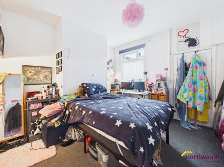 2 bedroom Terraced House for sale in Burnham St, Longton, ST4