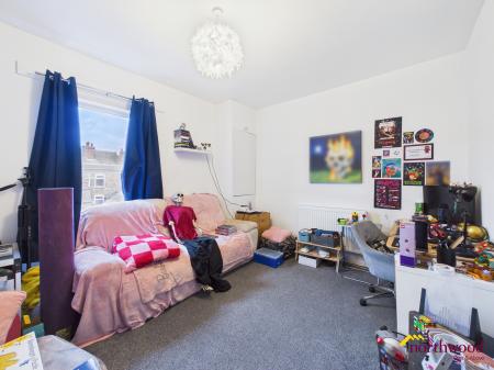 2 bedroom Terraced House for sale in Burnham St, Longton, ST4