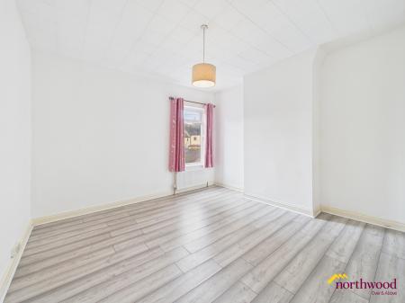 2 bedroom Terraced House for sale in London Rd, Stoke-on-Trent, ST4