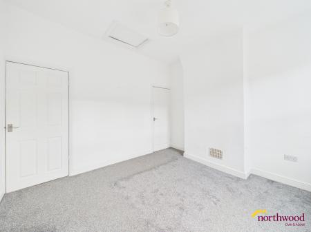 2 bedroom Terraced House to let in Birks Street, Stoke, Stoke-on-Trent, ST4