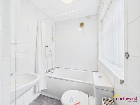 2 bedroom Terraced House for sale in Alma St, Fenton, ST4