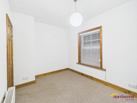 2 bedroom Terraced House to let in Oak Street, Cheadle, Stoke on Trent, ST10