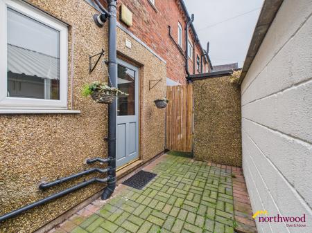 2 bedroom Terraced House to let in Oak Street, Cheadle, Stoke on Trent, ST10