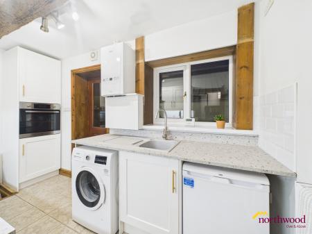 2 bedroom Terraced House to let in Oak Street, Cheadle, Stoke on Trent, ST10