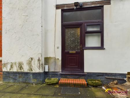 1 bedroom Flat to let in Stanley Street, Tunstall, ST6